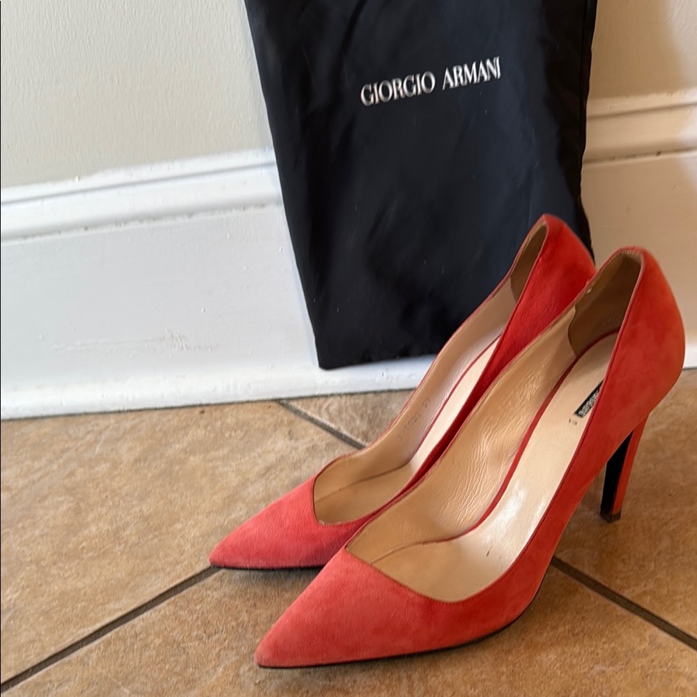 Elegant Red Suede Women's Pumps